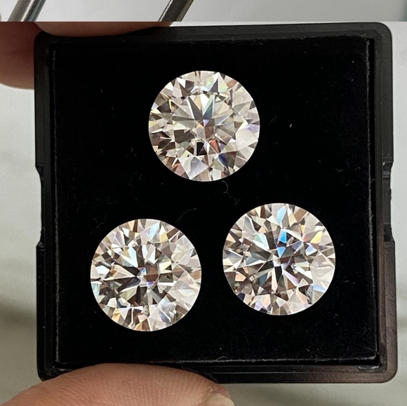 3pcs Certified 6.5mm Loose Moissanite Diamonds